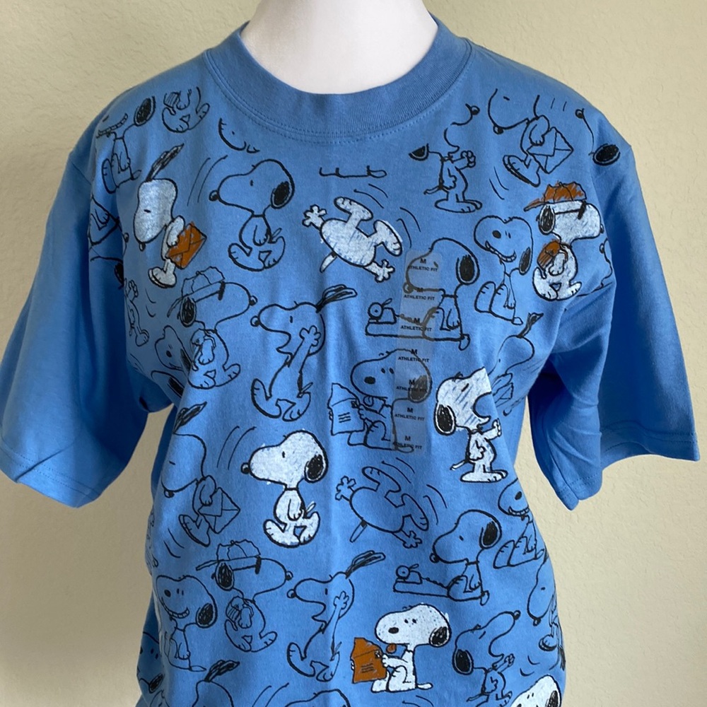 NWT Peanuts T-Shirt - Unisex - NEW
